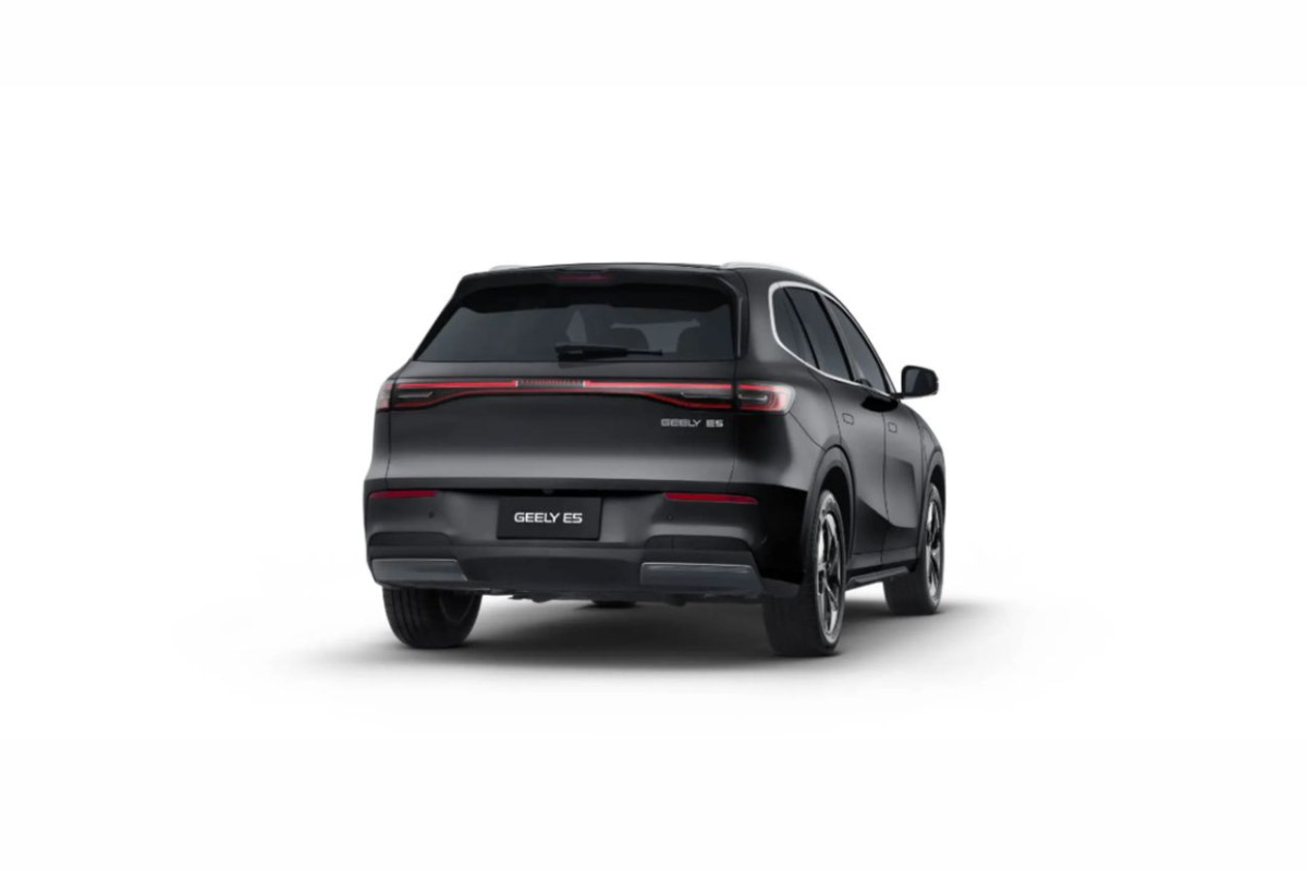 GEELY E5