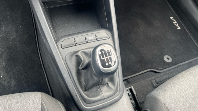 KIA STONIC