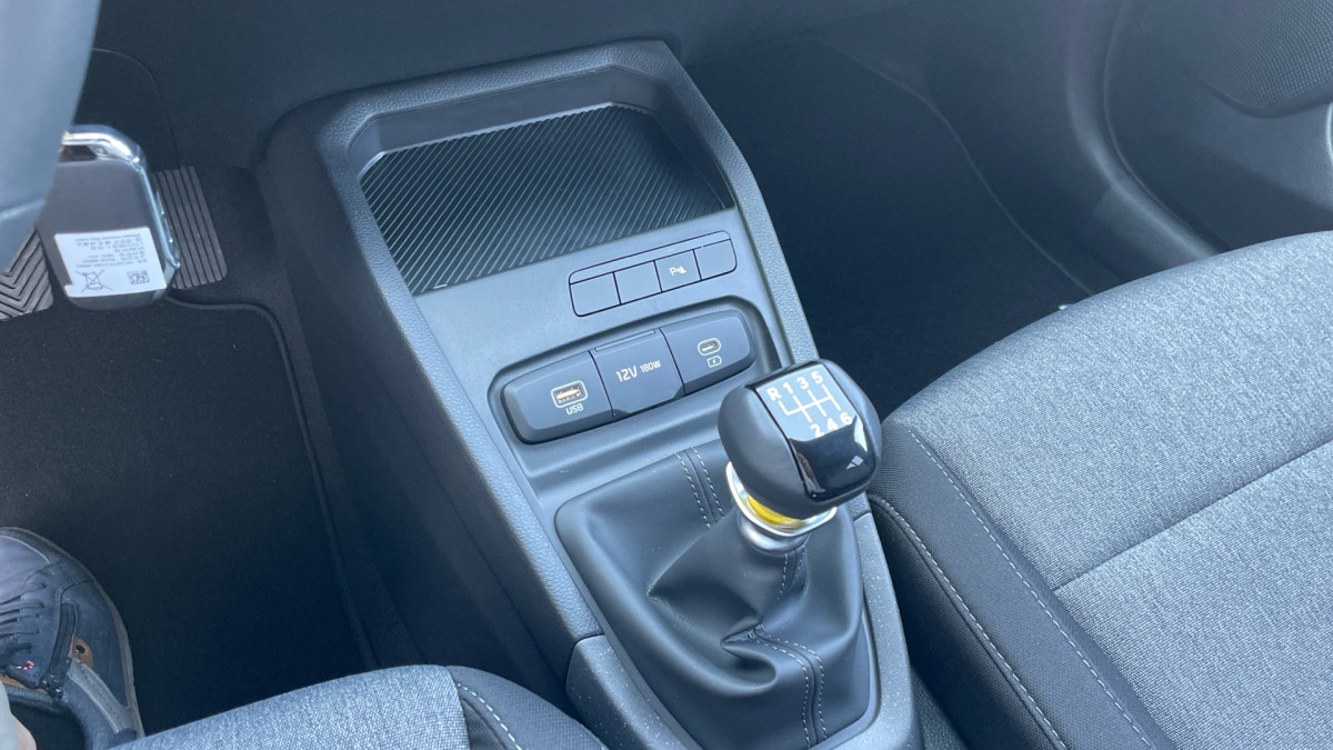KIA STONIC