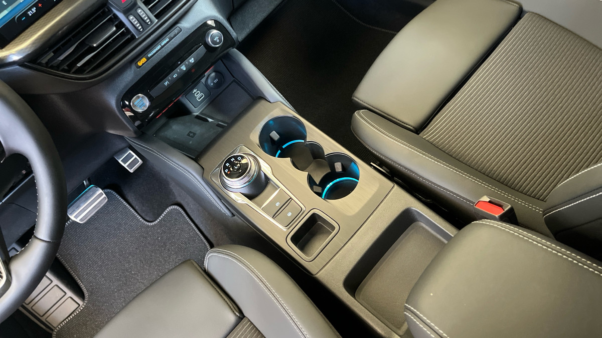 FORD KUGA