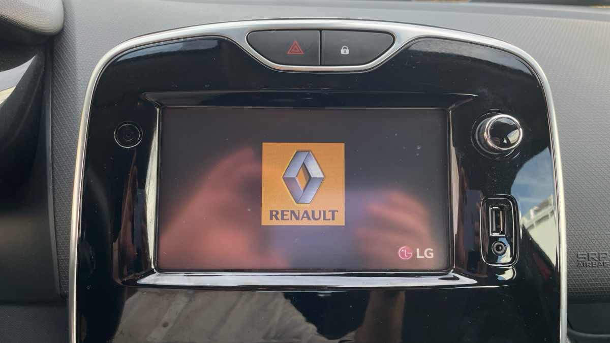 RENAULT CLIO