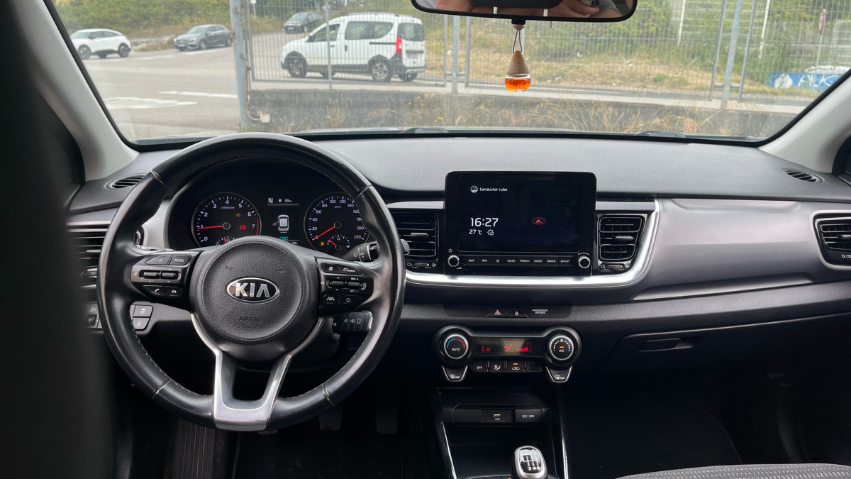KIA STONIC
