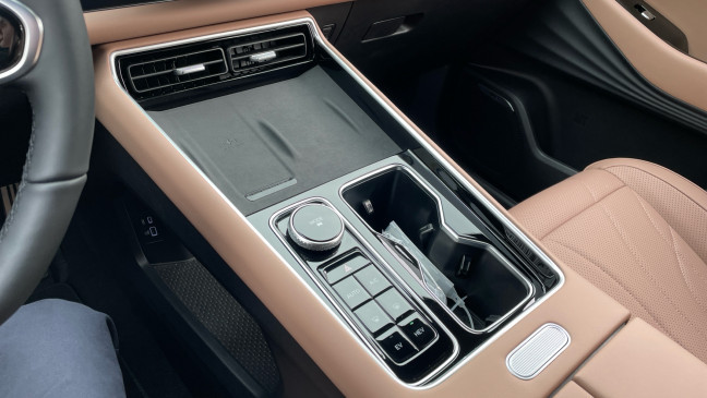 EBRO S900 PHEV