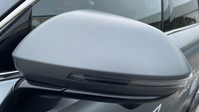 EBRO S900 PHEV