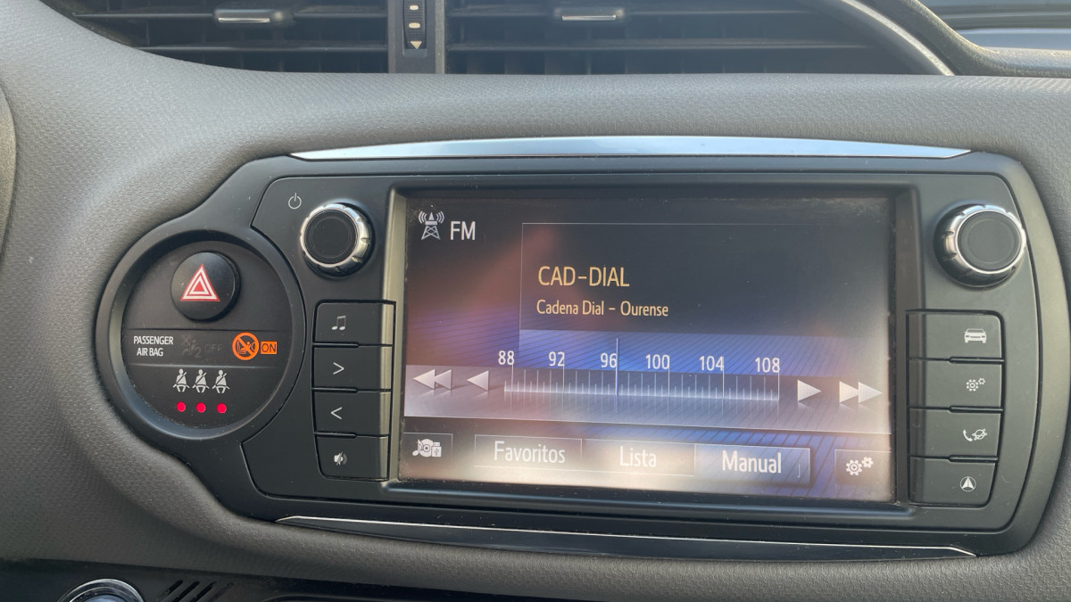 TOYOTA YARIS