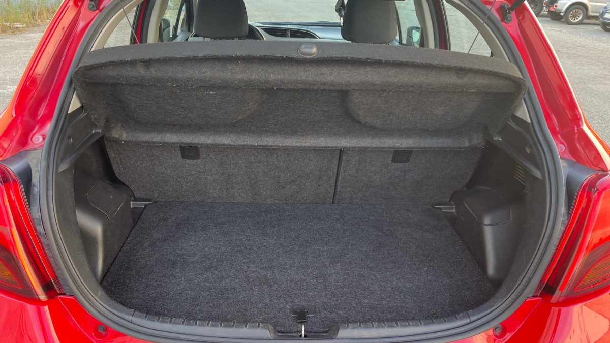 TOYOTA YARIS