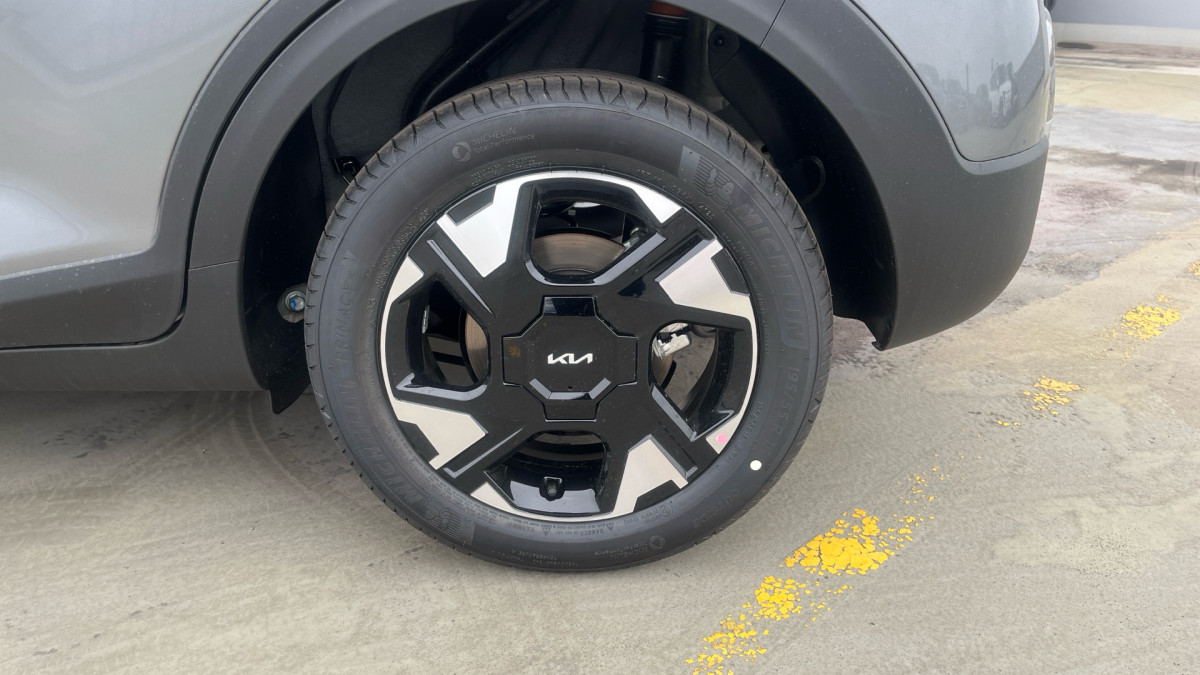 KIA STONIC