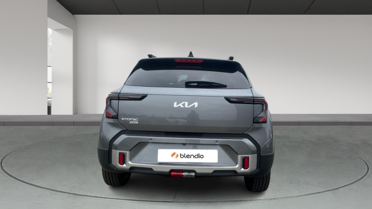 KIA STONIC