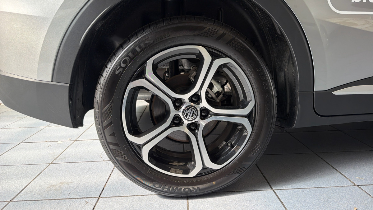 MG ZS