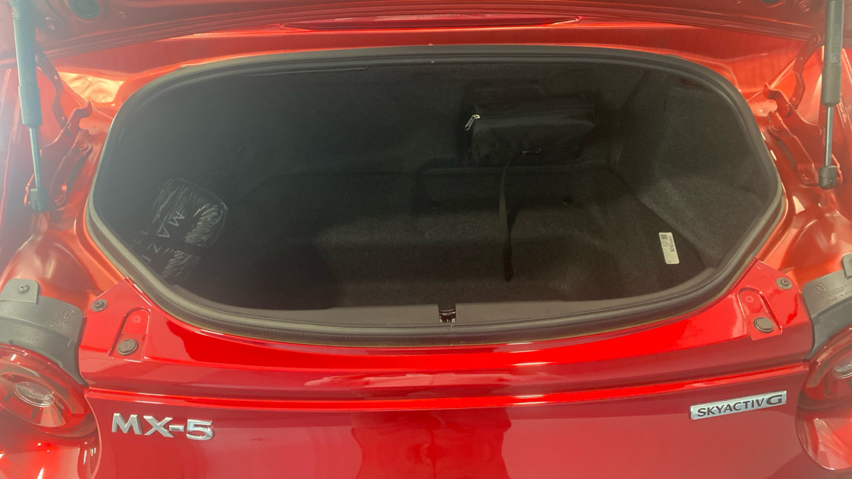 MAZDA MX5