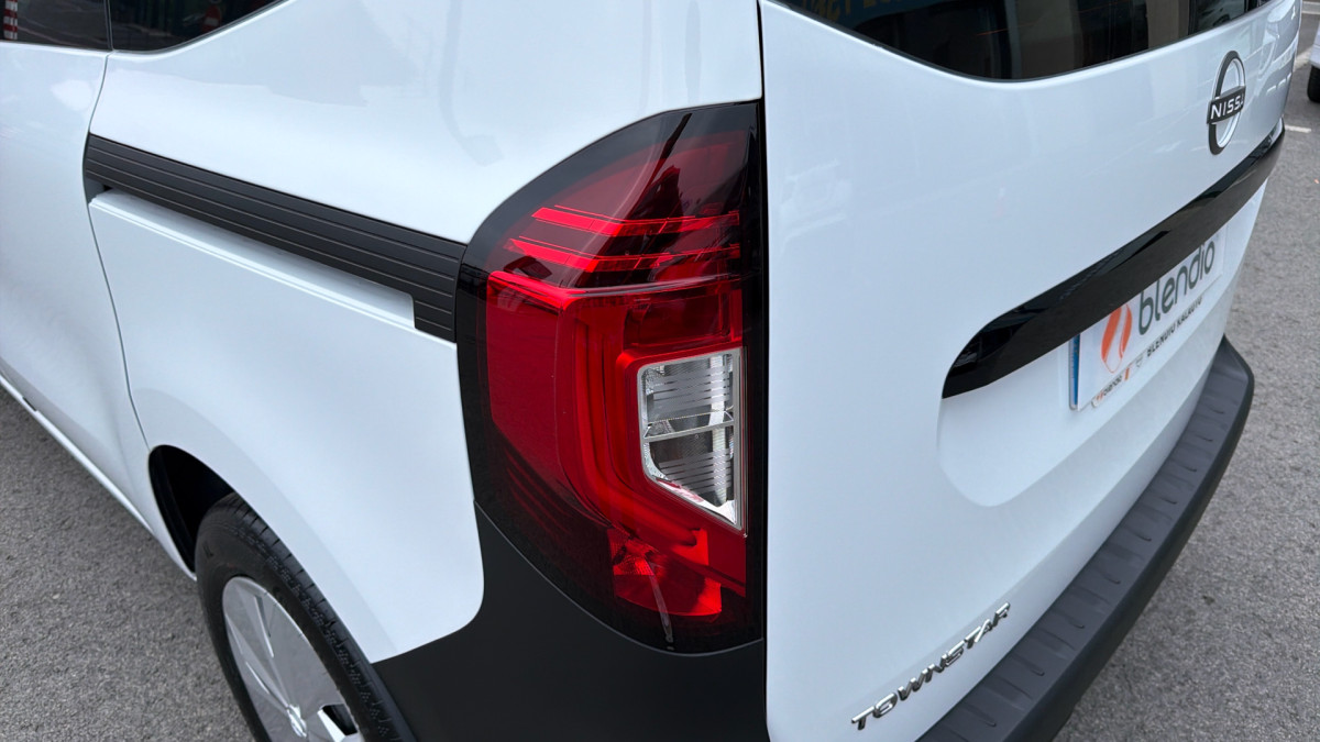 NISSAN TOWNSTAR