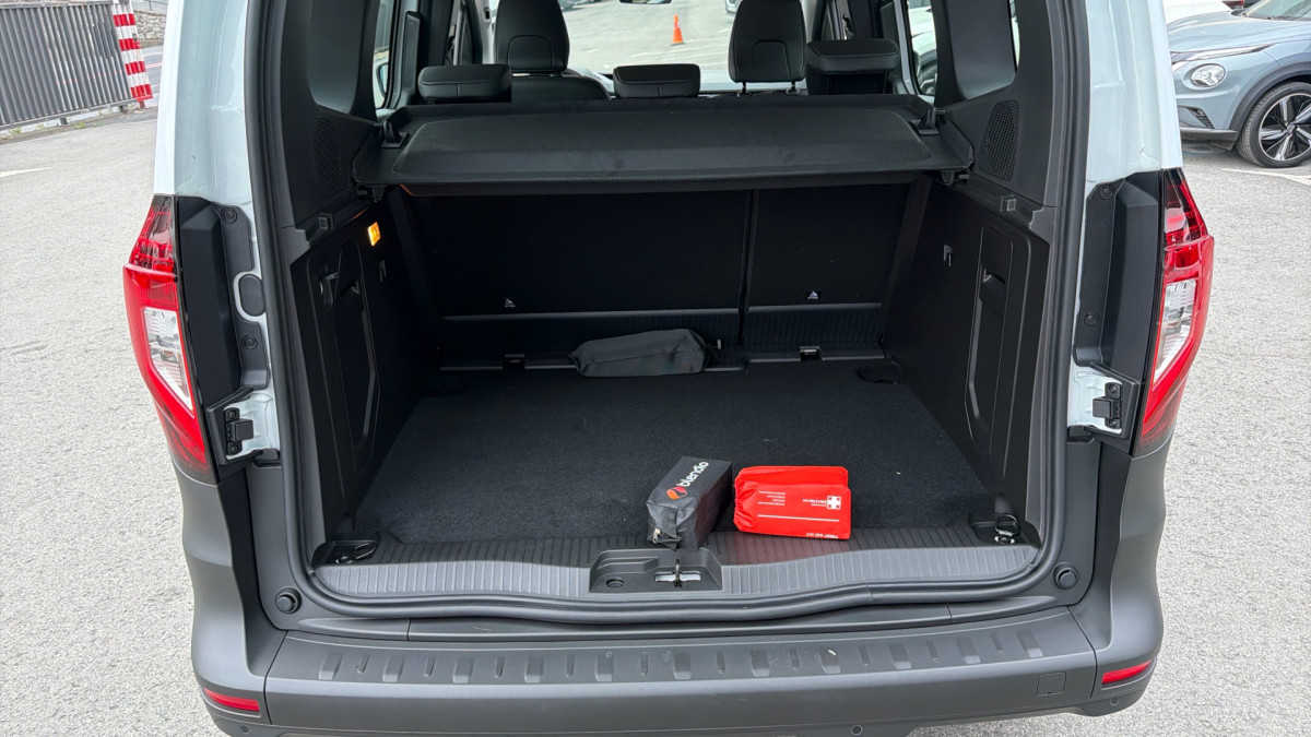 NISSAN TOWNSTAR