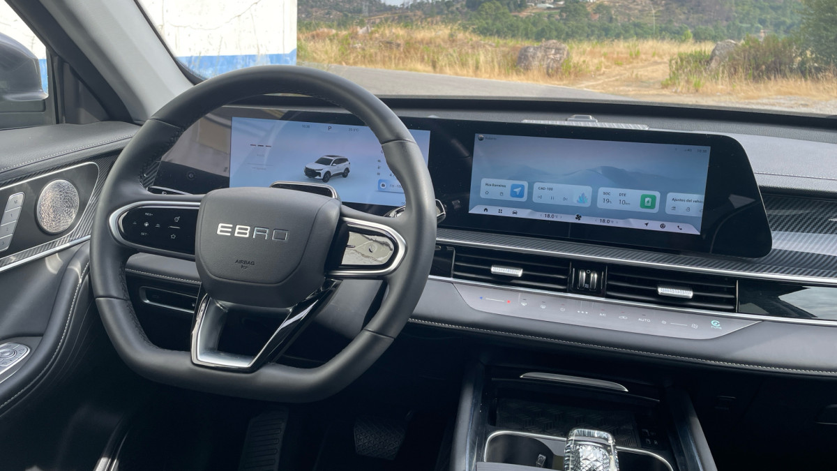 EBRO S700 PHEV