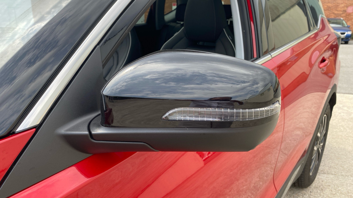 EBRO S700 PHEV