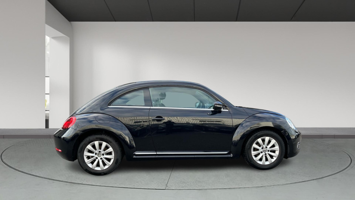 VOLKSWAGEN BEETLE