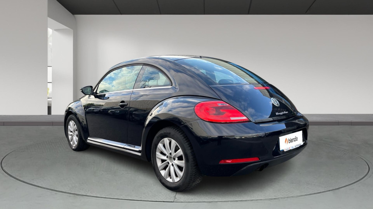 VOLKSWAGEN BEETLE