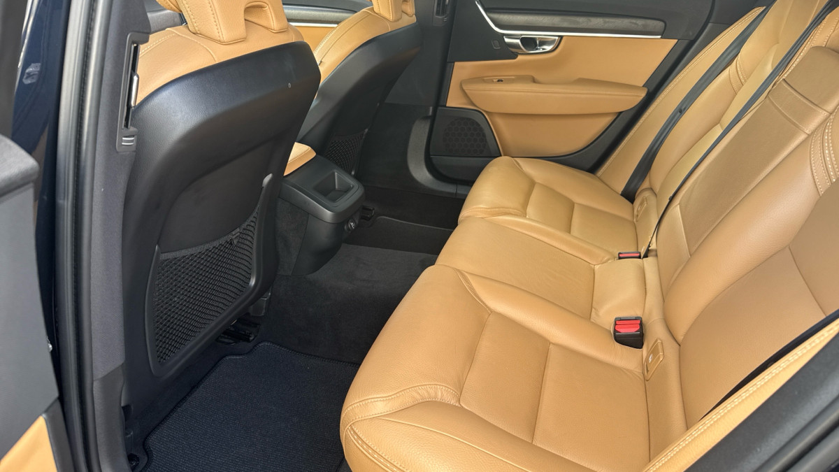 VOLVO V90 CROSS COUNTRY