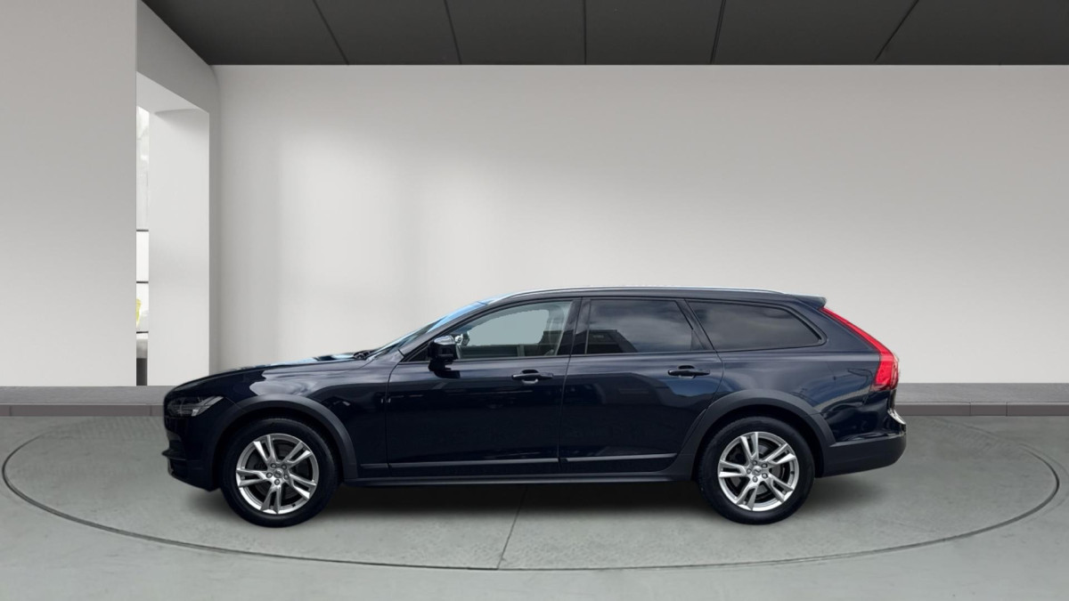 VOLVO V90 CROSS COUNTRY