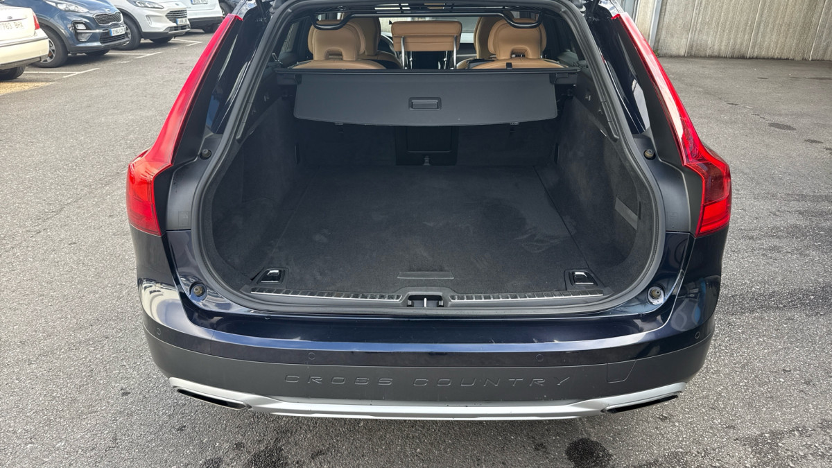 VOLVO V90 CROSS COUNTRY