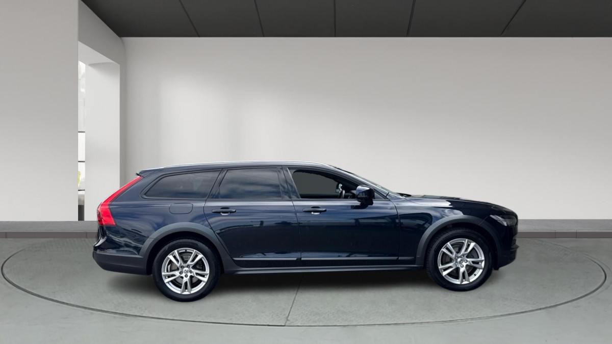 VOLVO V90 CROSS COUNTRY