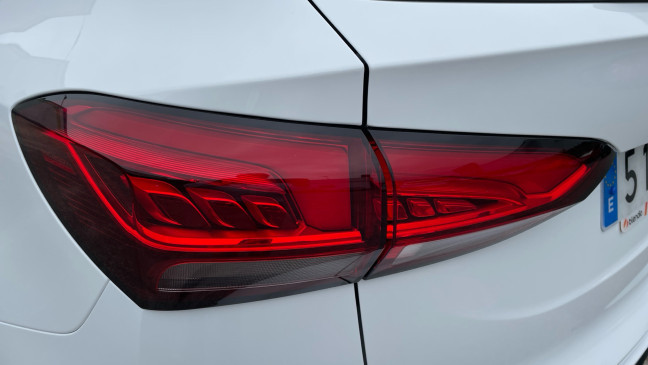 MG ZS HYBRID+