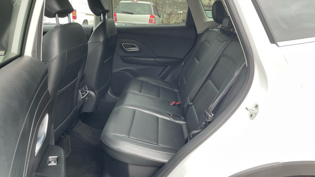 MG ZS HYBRID+