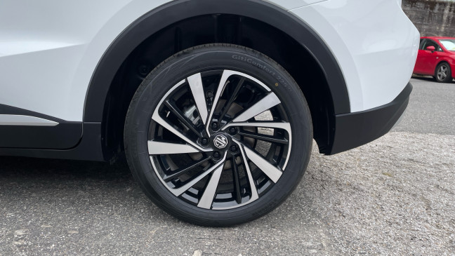 MG ZS HYBRID+
