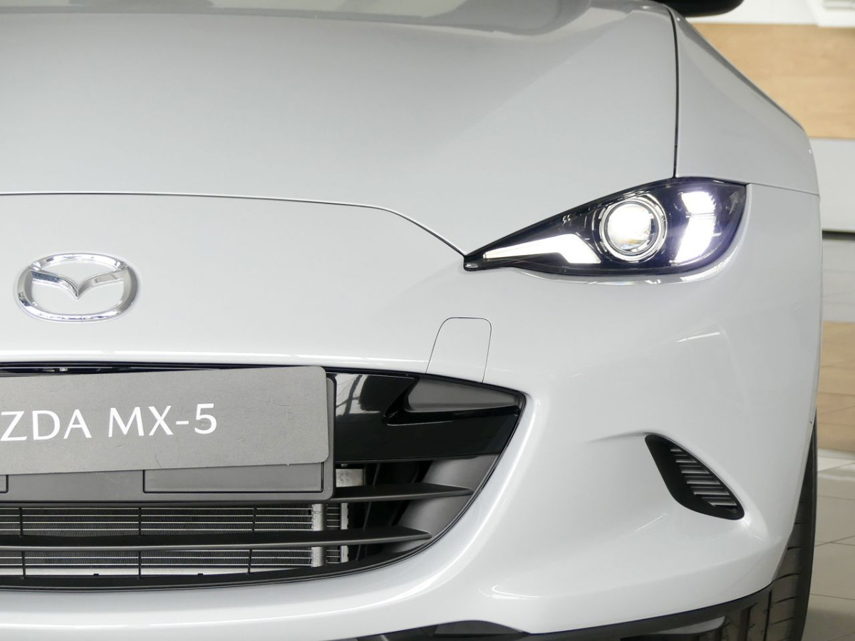 MAZDA MX-5