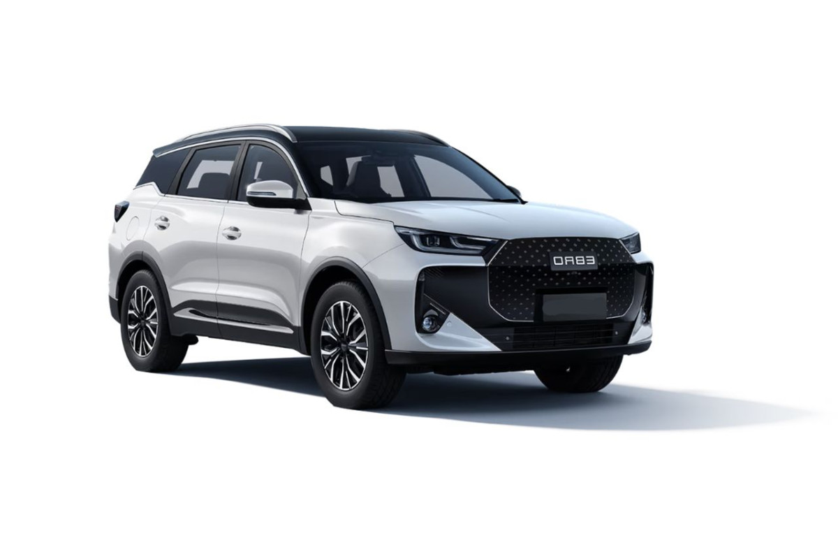 EBRO S700 PHEV