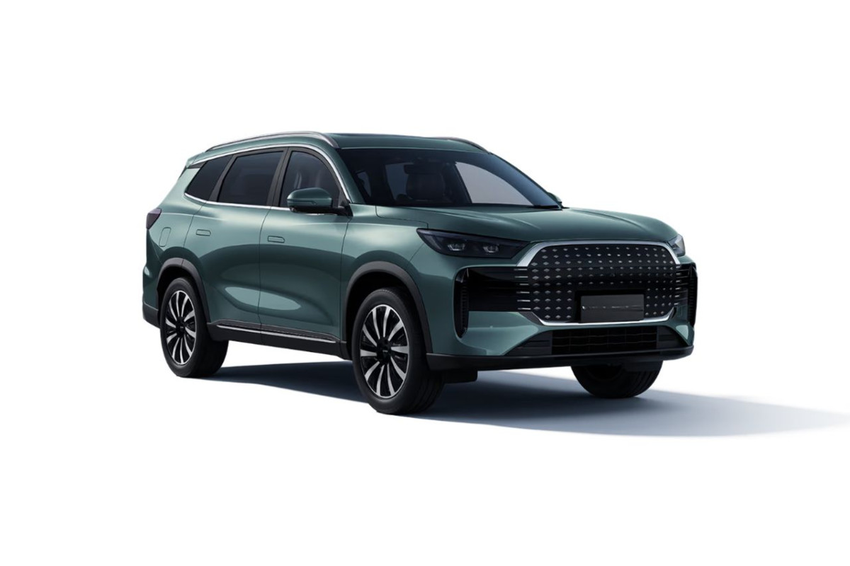 EBRO S800 PHEV