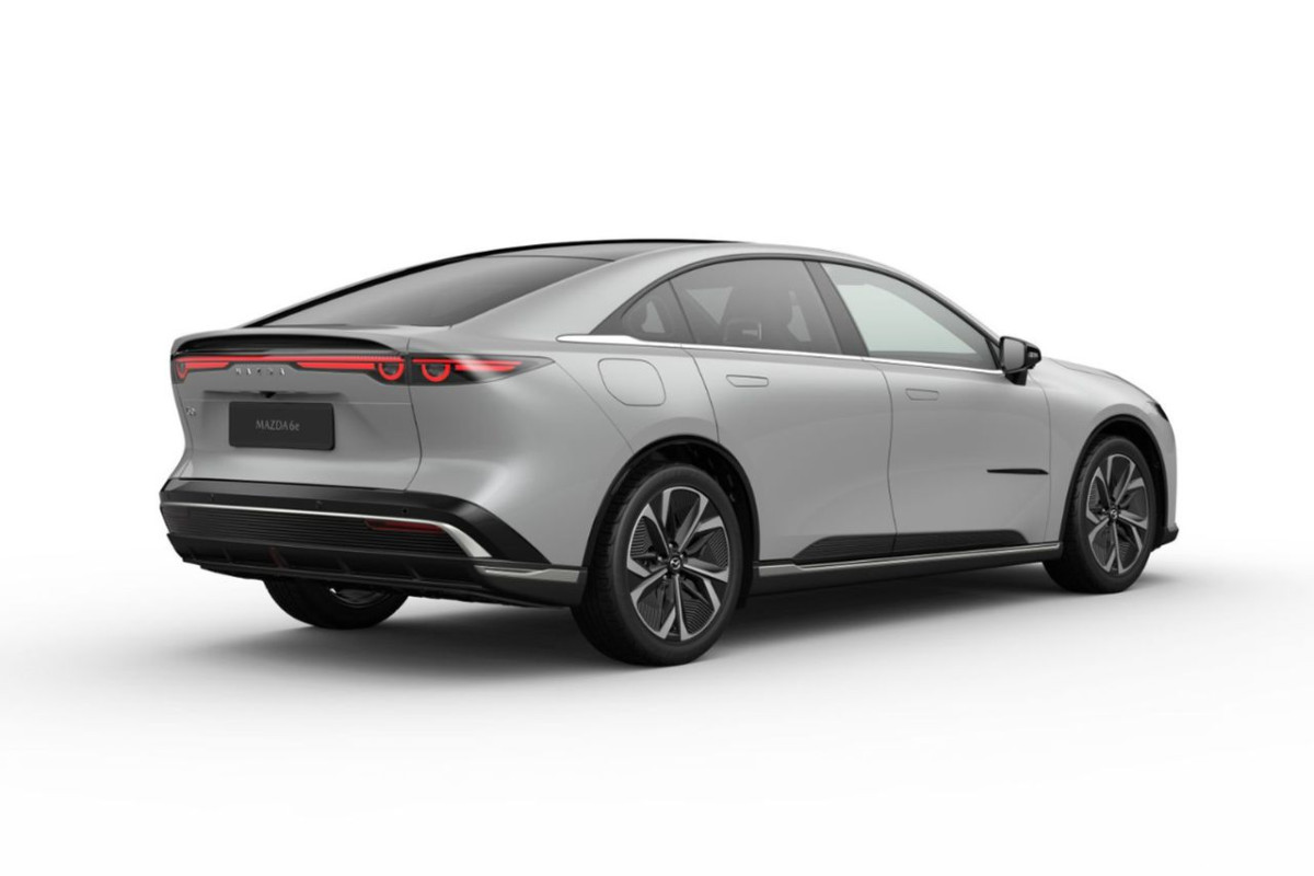 MAZDA 6e