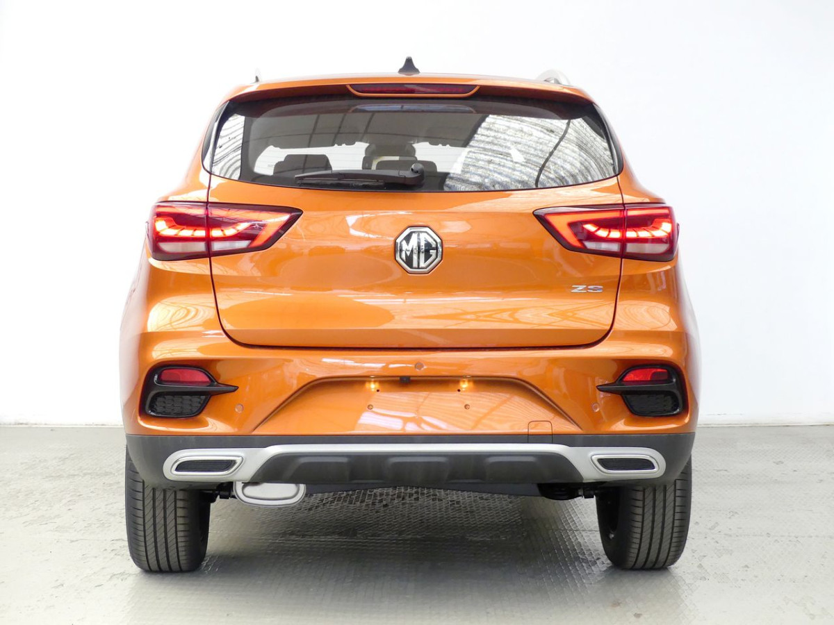 MG ZS