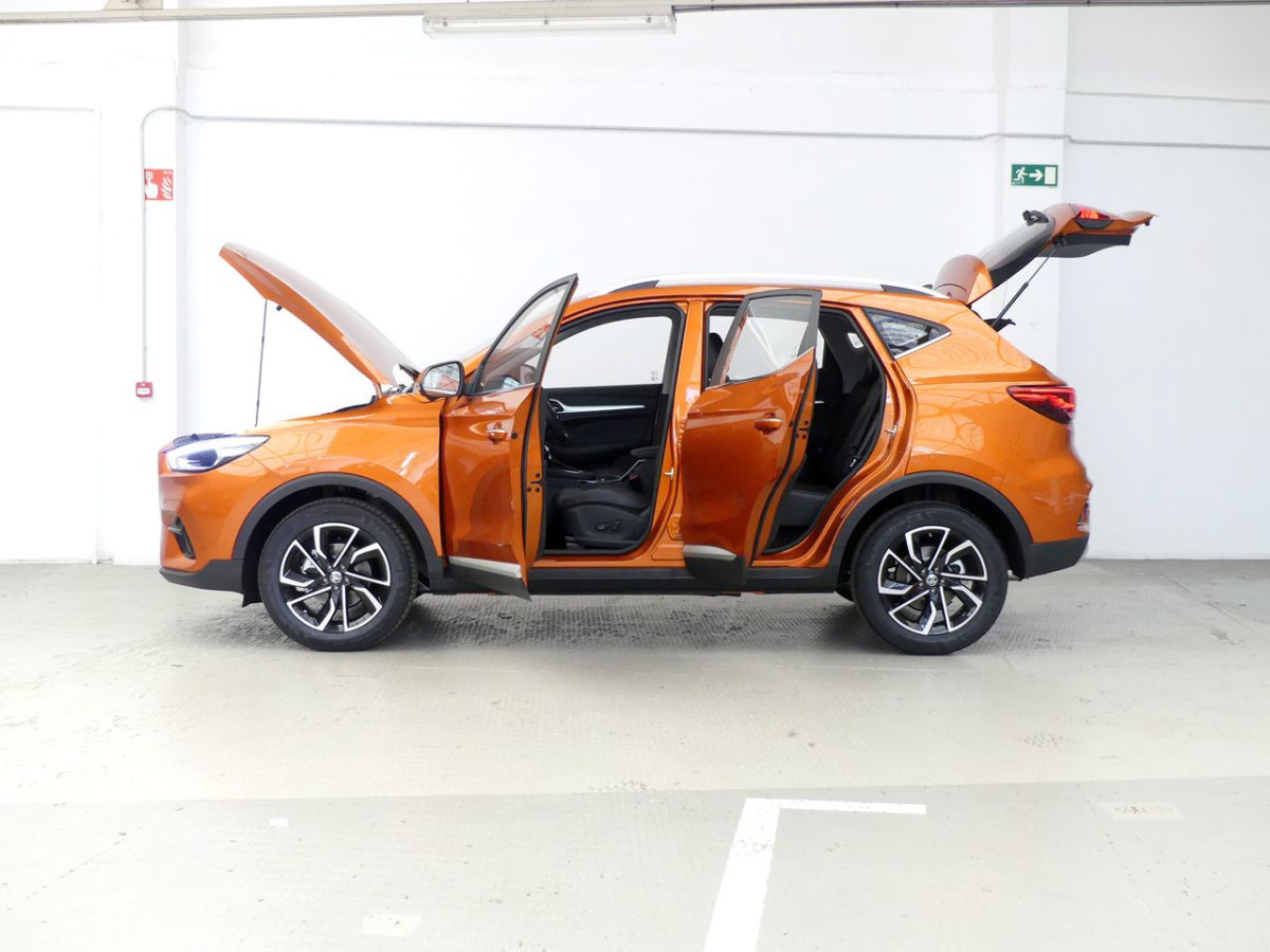 MG ZS