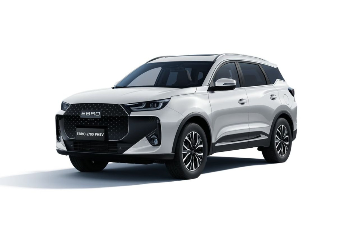 EBRO S700 PHEV
