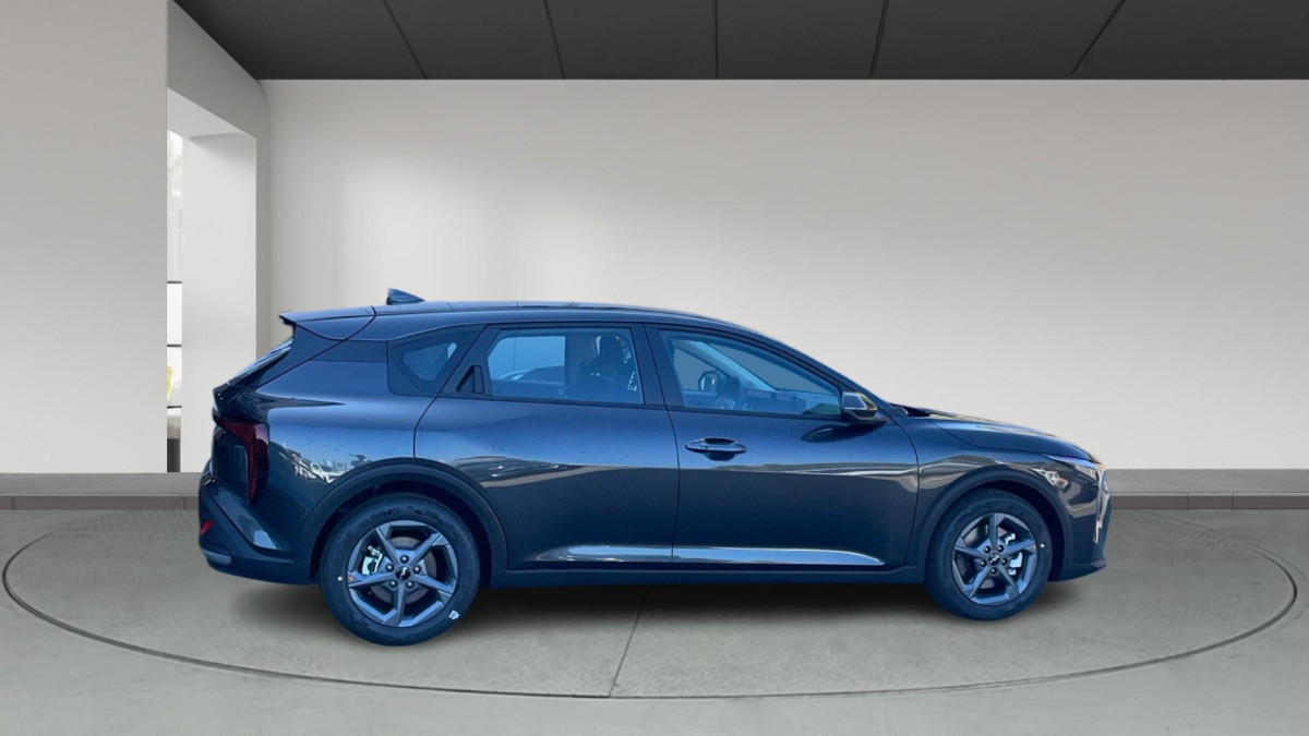 KIA K4