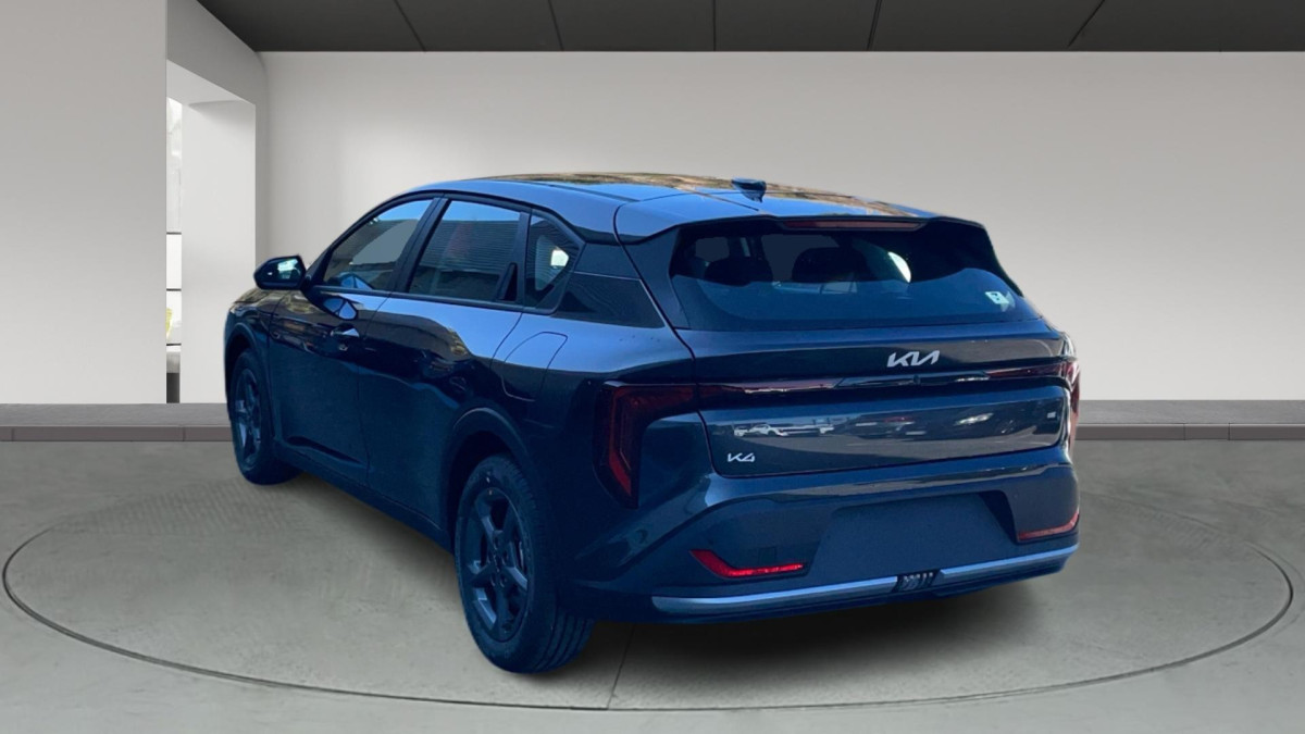 KIA K4