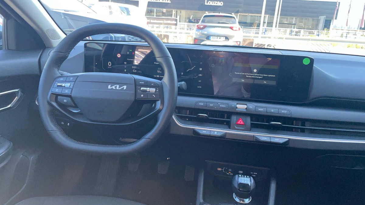 KIA K4