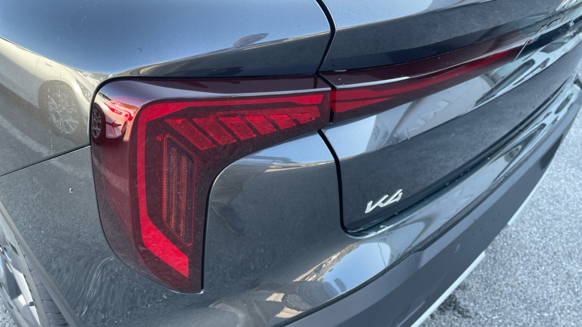 KIA K4