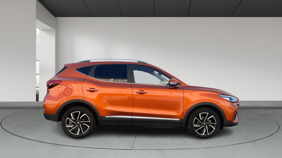 MG ZS
