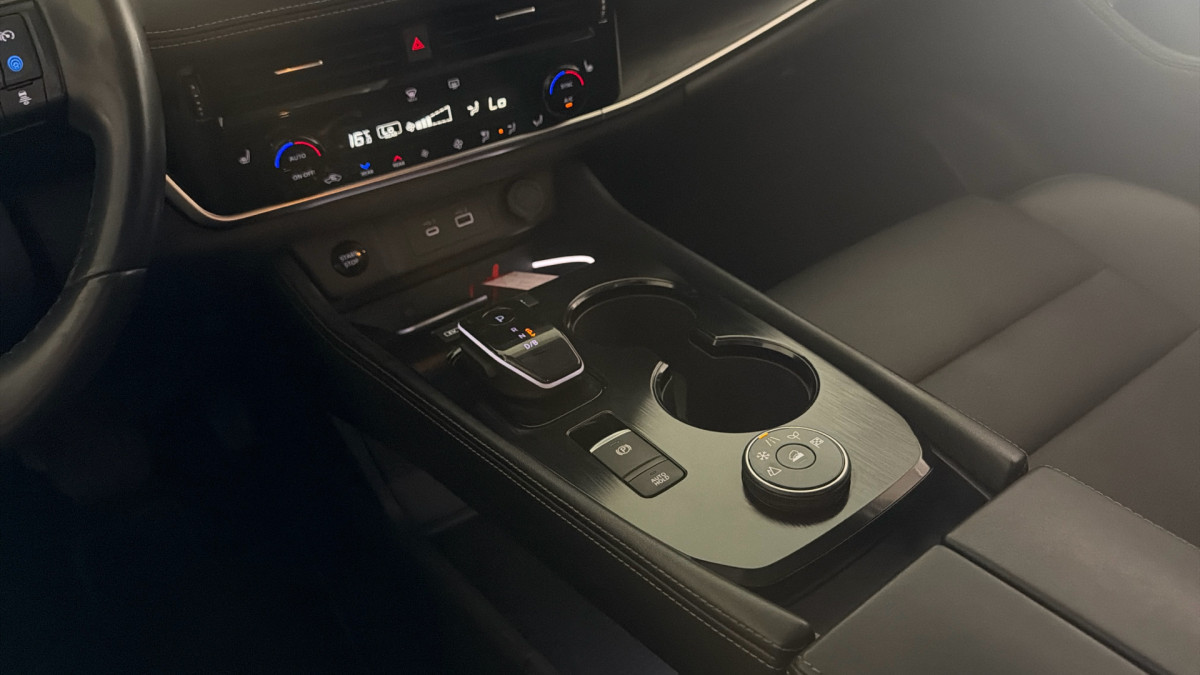 NISSAN X-TRAIL