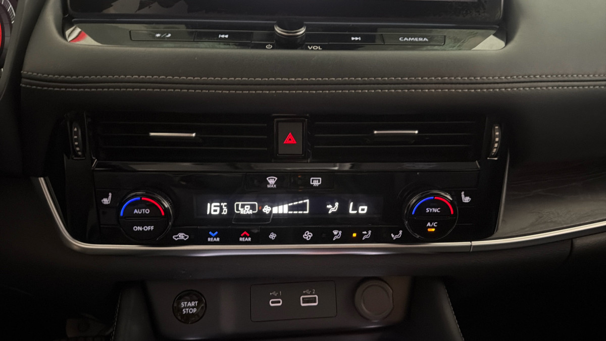 NISSAN X-TRAIL