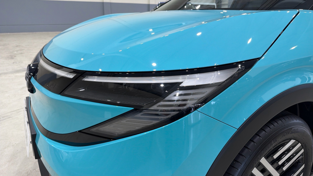 NISSAN LEAF