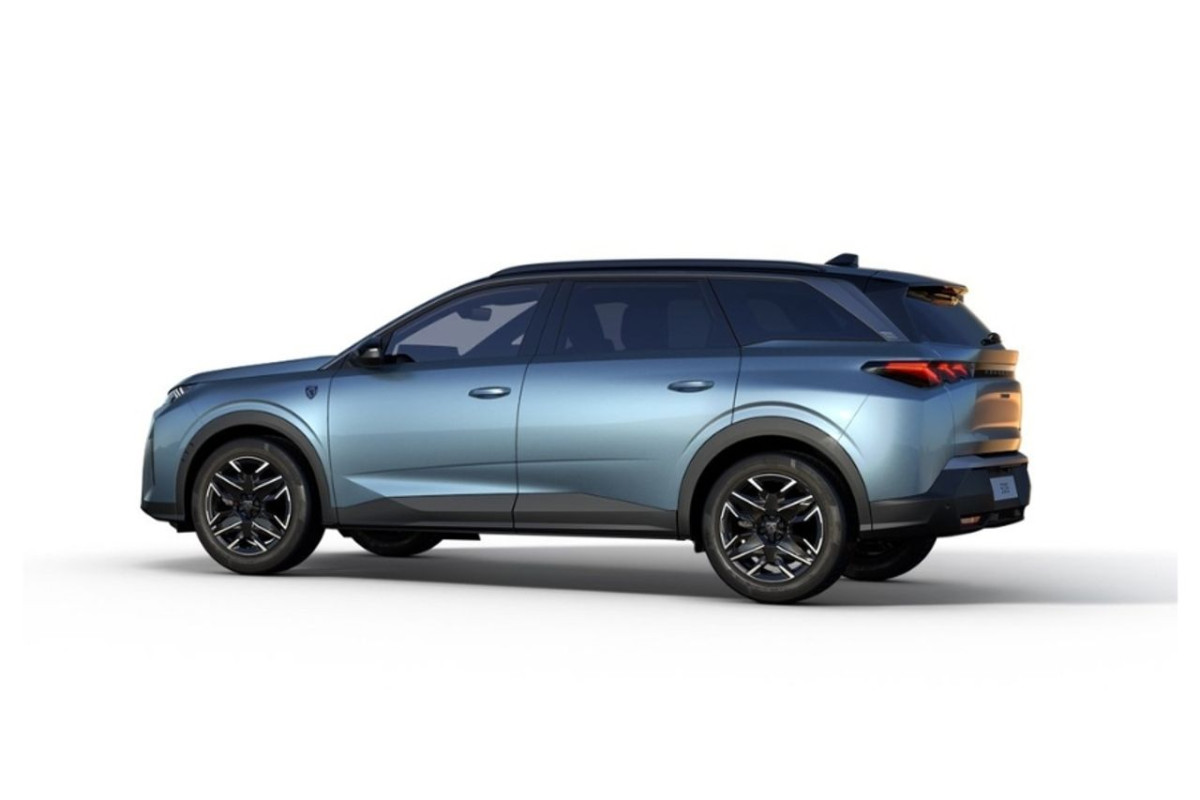PEUGEOT 5008