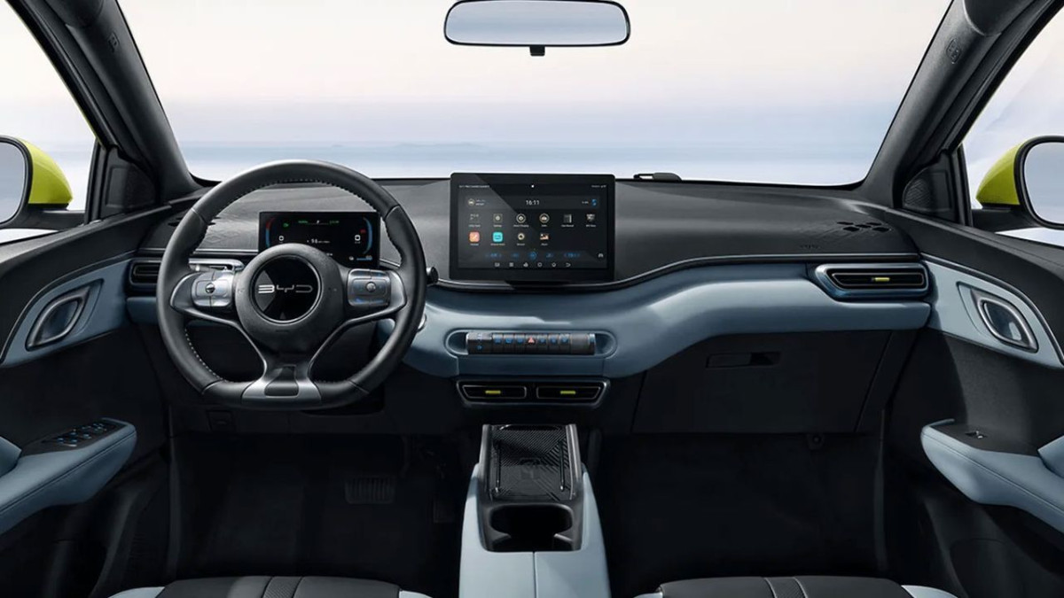 BYD Dolphin Surf