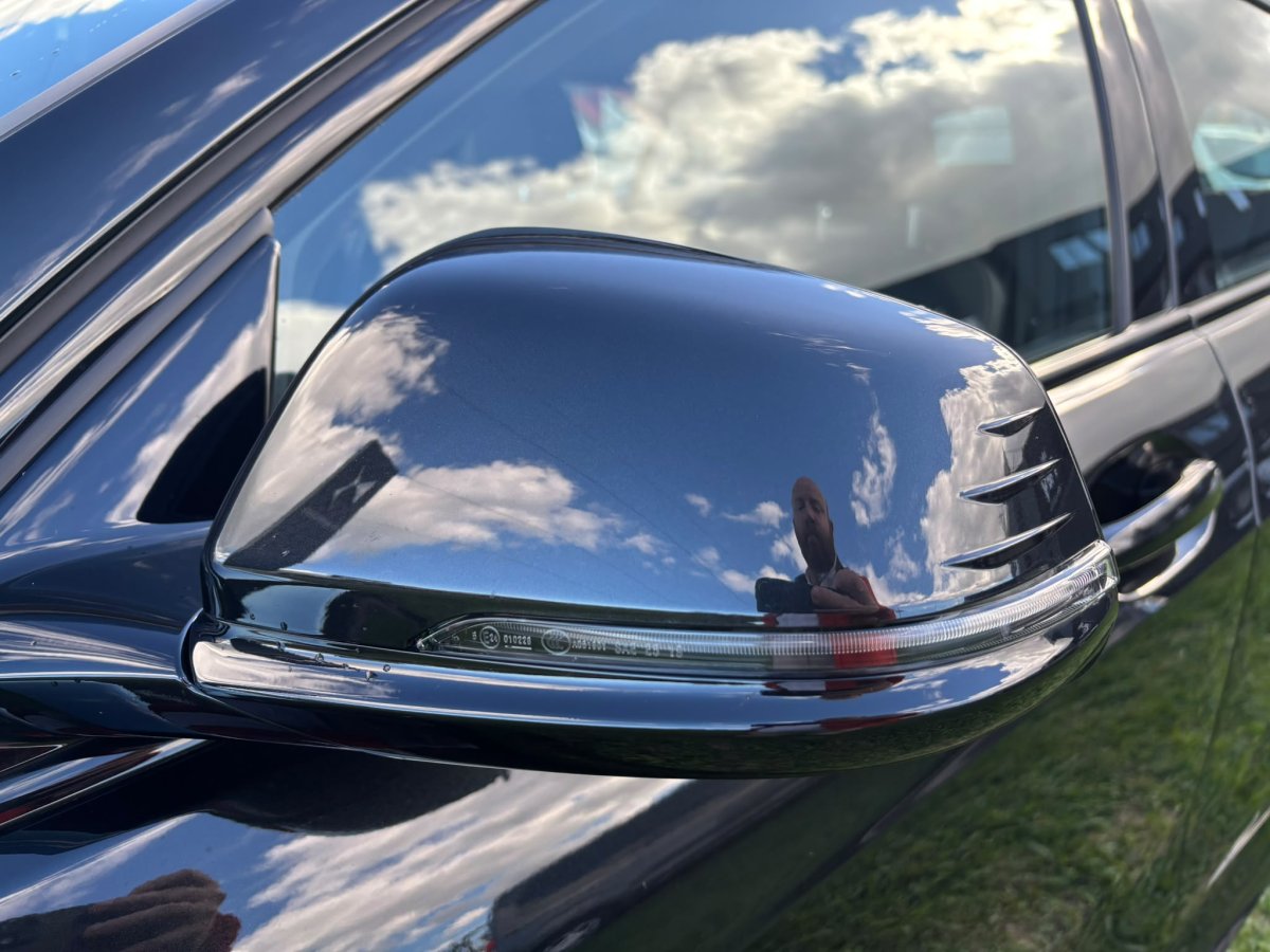 BMW SERIES 1