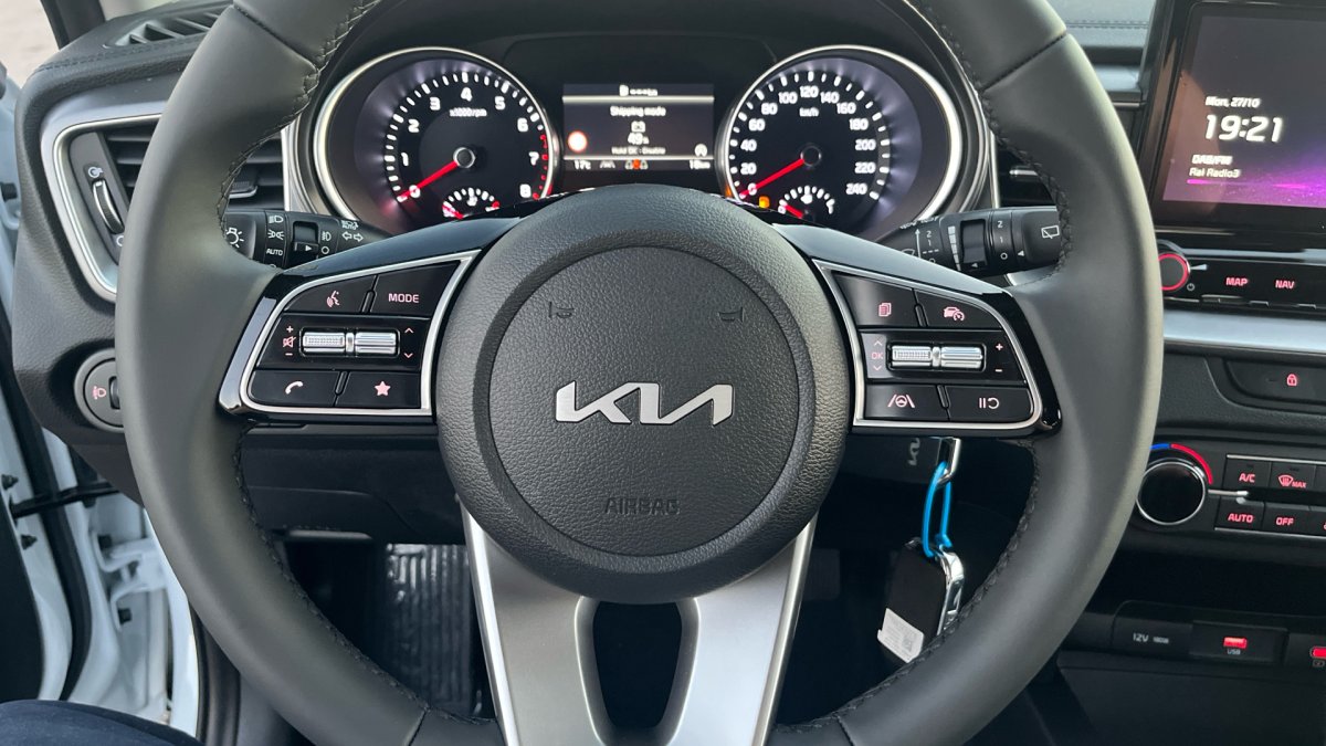 KIA XCEED