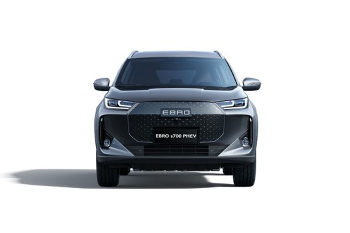 EBRO S700 PHEV